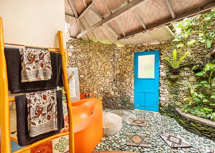 Villa Barong Retreat With Hammock Terrace, Garden & Koi Pond *